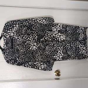 Banana Republic black and white patterned long sleeve dress, size Med